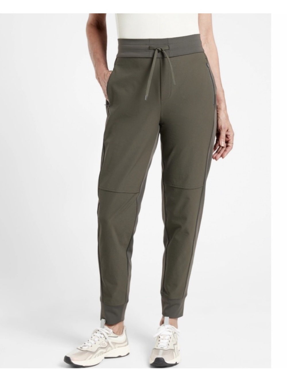 Athleta Headlands Hybrid Trek Mid Rise Jogger